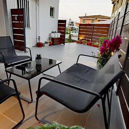 Elia & Garden Ii Apartment Kontokali